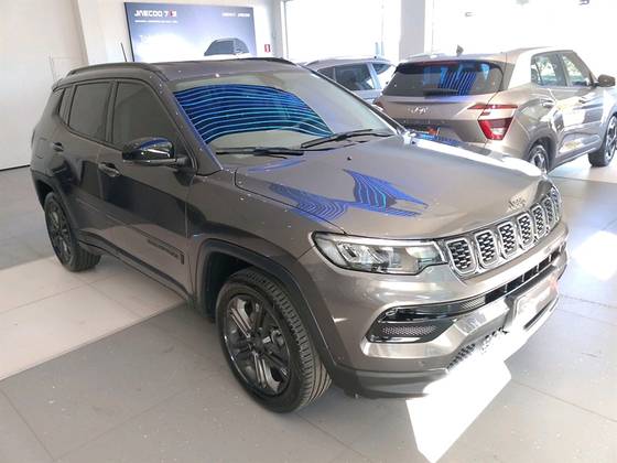JEEP COMPASS 1.3 T270 TURBO FLEX LONGITUDE AT6 JEEP COMPASS 1.3 T270 TURBO FLEX LONGITUDE AT6